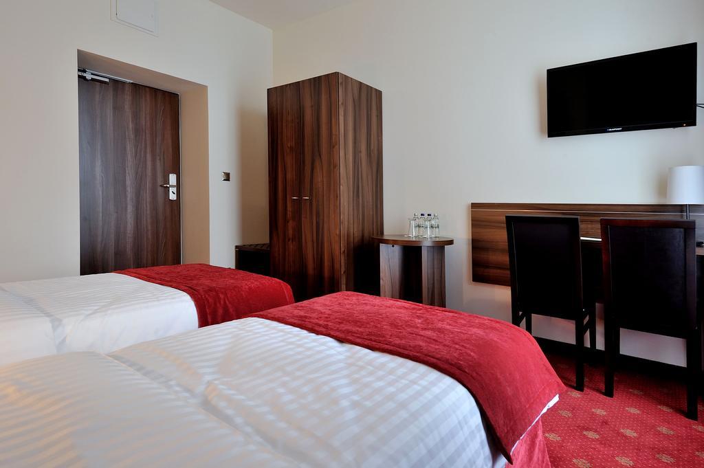 Hotel Centrum Sosnowiec Habitación foto