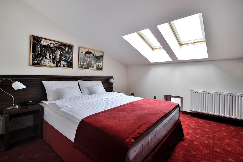 Hotel Centrum Sosnowiec Habitación foto